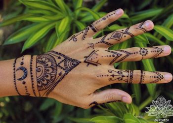 Rebecca of Simru Henna