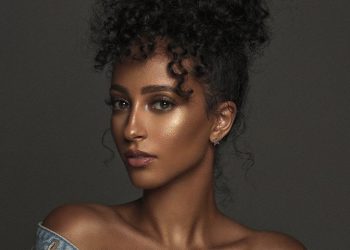 Remi Martinii Redefines ‘the Laws’ of Motherhood and Modeling