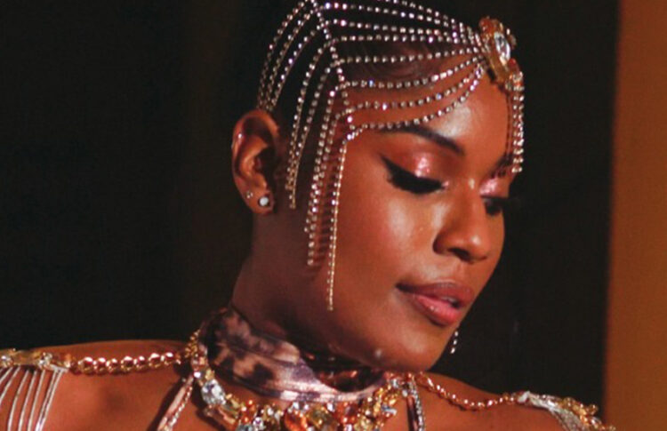 Sandra Hordatt Luminate with her Latest Collection